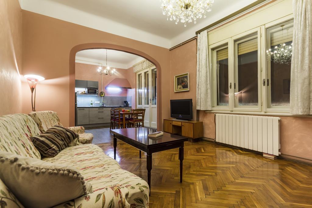 Spacious & Smart Center Apartment Pula Zewnętrze zdjęcie