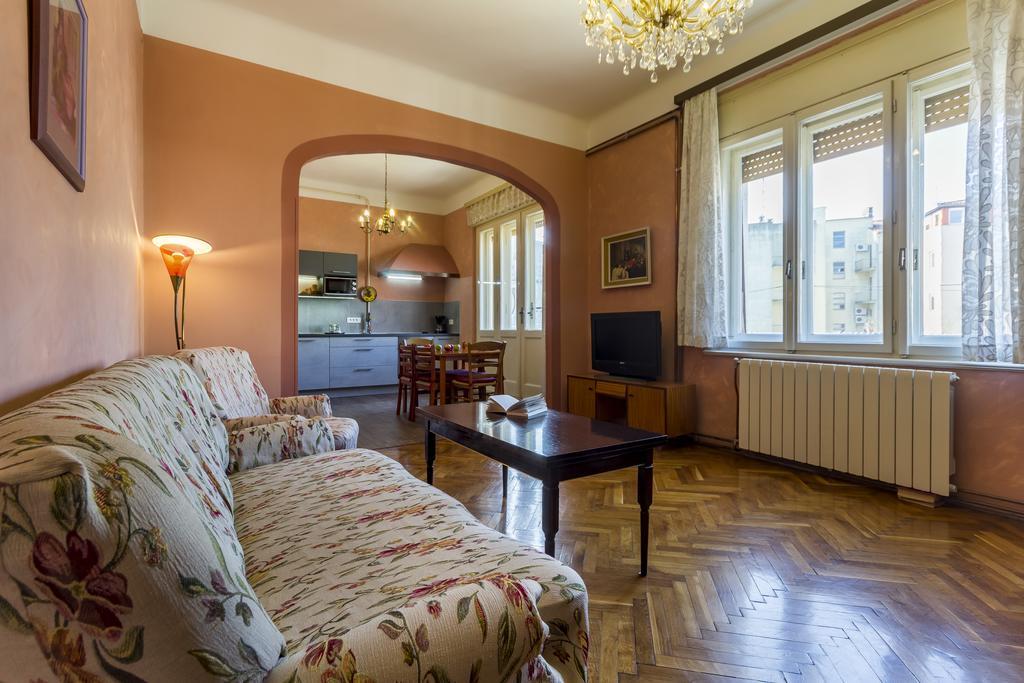 Spacious & Smart Center Apartment Pula Zewnętrze zdjęcie
